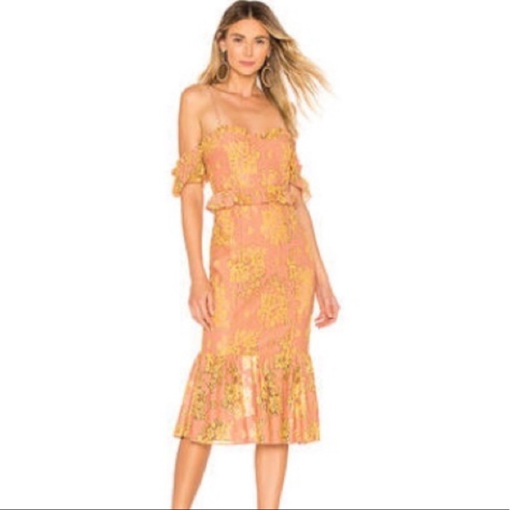 MAJORELLE NWT Sashi Midi Dress in Golden Blush